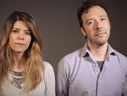 Elsa García de Blas y Francesco Manetto, redactores de EL PAÍS.
