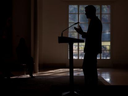 El presidente del Gobierno, Pedro Sánchez, durante la presentación del informe de rendición de cuentas del Ejecutivo, este miércoles en La Moncloa.