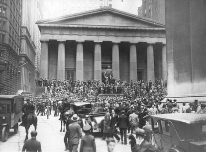 Escena en Wall Street durante el crash de 1929.
