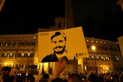 Una pancarta con la imagen de Giulio Regeni, el 25 de enero de 2017 en Roma.