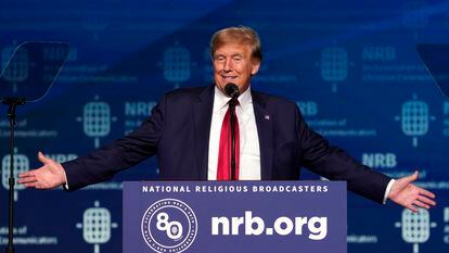 El expresidente Donald Trump, este jueves durante un foro en la Convención Internacional de Medios Cristianos de la National Religious Broadcasters 2024 en Nashville, Tennessee.