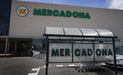 Supermercado de Meradona en Terrassa (Barcelona).
