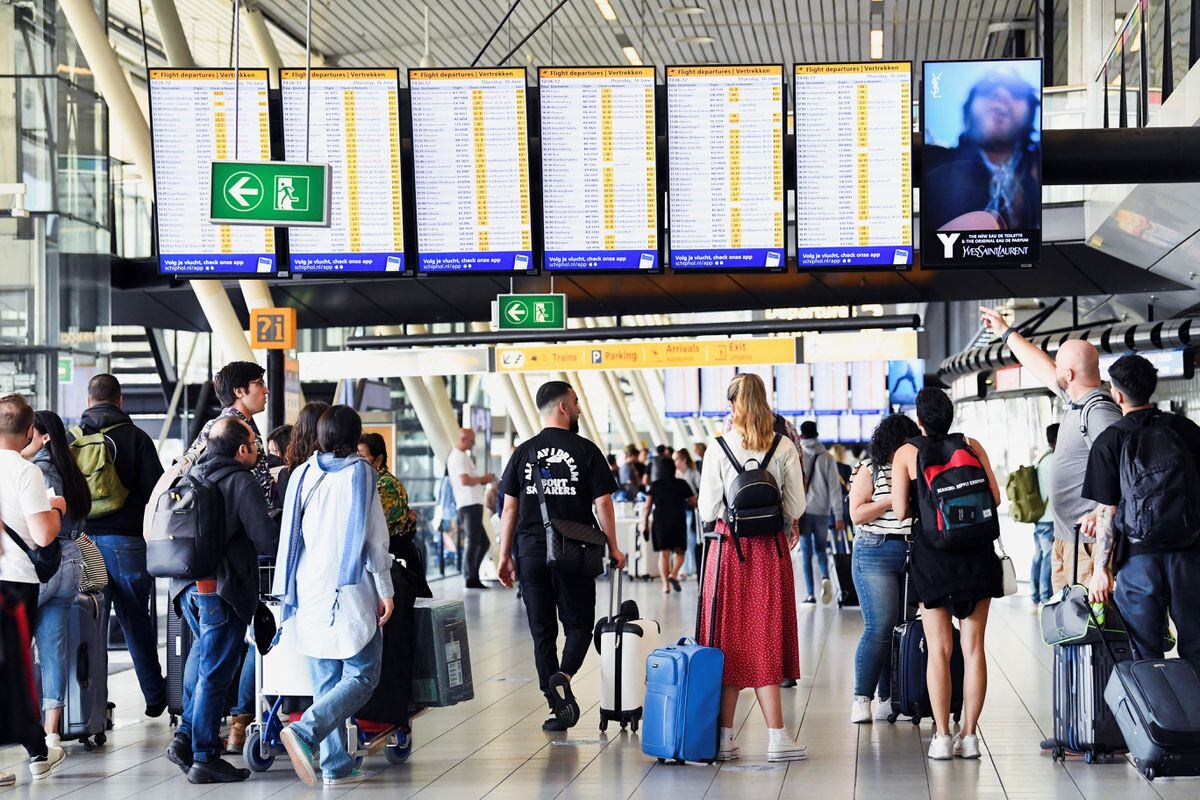 amsterdam airport travel restrictions