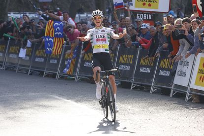 Pogacar celebrates a new stage victory in the Volta after the climb to Queralt.