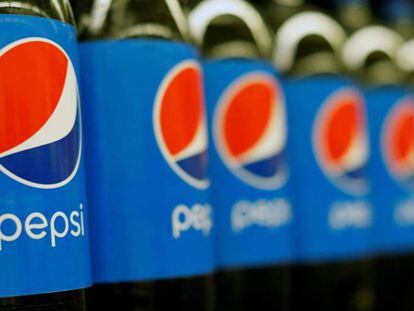 Pepsico invierte 14 millones en su planta de Etxabarri para embotellar con plástico 100% reciclado