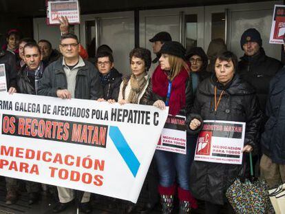 Protesta de enfermos de hepatitis C en Santiago