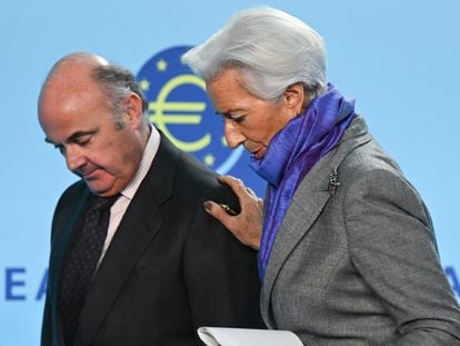 La presidenta del BCE, Christine Lagarde, y el vicepresidente, Luis de Guindos, en Fráncfort a finales de diciembre.