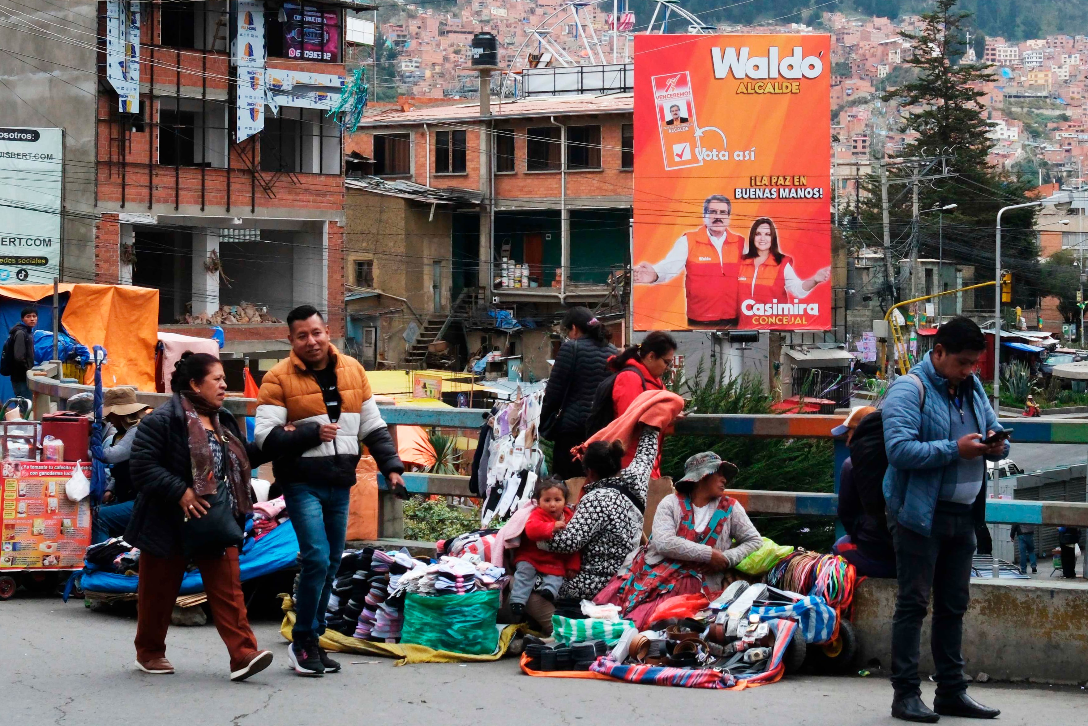La política boliviana se atomiza tras el derrumbe del MAS: récord de candidatos en las elecciones regionales