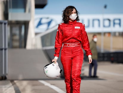 Isabel Díaz Ayuso, durante una visita al circuito del Jarama, el pasado febrero.