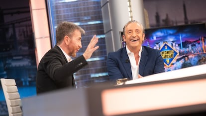 Pablo Motos y Josep Pedrerol, en un momento de 'El Hormiguero', el lunes.