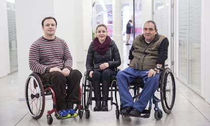 De izquierda a derecha, Javier Romero, Mireia Sanz y Josep Roca, fundadores de la cooperativa Pr3vencon.