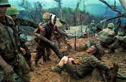 Hoy miércoles 31 de agosto se inaugura en la Sala Municipal de Exposiciones San Benito de Valladolid de Valladolid la exposición 'VIETNAM. 50 años. Fotografías de Larry Burrows', formada por un centenar de obras del fotoperiodista fallecido en Vietnam en 1972. La muestra, que se presenta por primera vez en España, coincide con  la conmemoración del 50 aniversario del inicio de la Guerra de Vietnam.