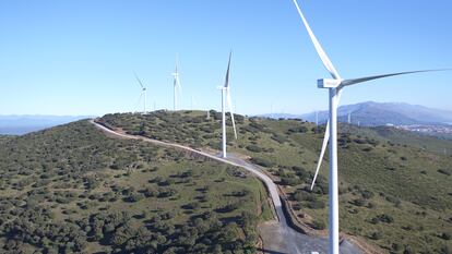 Naturgy creó junto a Ruralia la empresa de economía circular GiraWind para el reciclaje integral de parques eólicos.