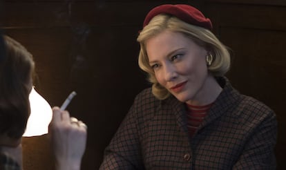 Cate Blanchett, a la derecha, y Rooney Mara en un fotograma de la escena de la pelicula &lsquo;Carol&rsquo;.&nbsp;