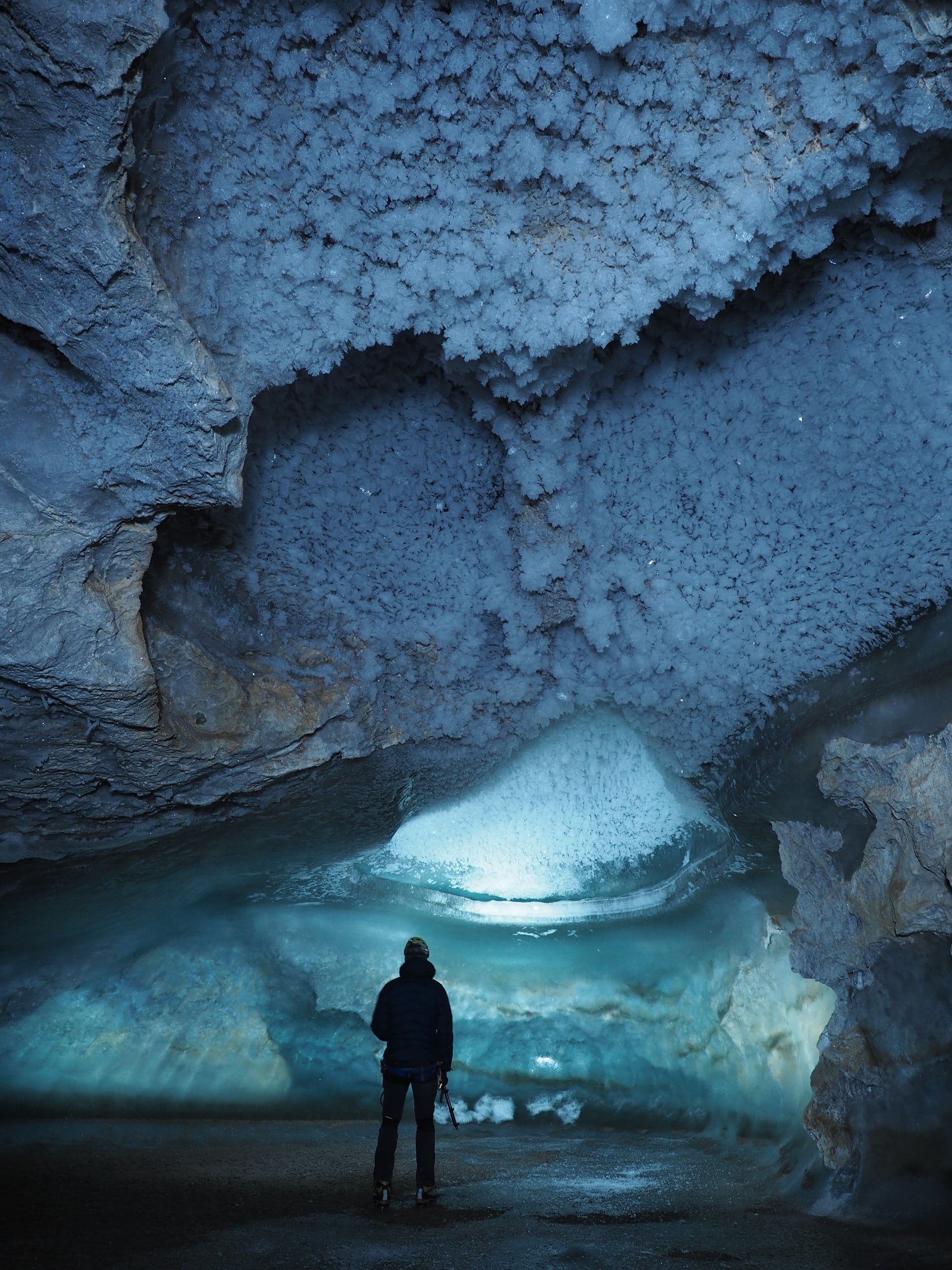 Una de las cuevas heladas de los Pirineos.