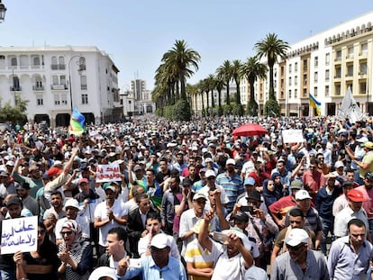 Manifestaci&oacute;n contra la corrupci&oacute;n y los abusos oficiales en la regi&oacute;n de Rif en Rabat, Marruecos.