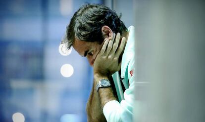 Federer reflexiona durante la entrevista, ayer en Madrid.