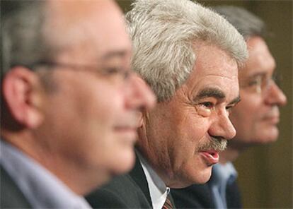 Bargalló, Maragall y Saura, ayer durante su comparecencia en conferencia de prensa.