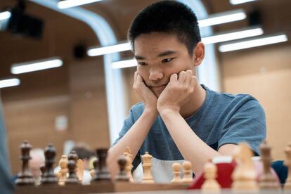 Jeffery Xiong, de 18 años, durante el desempate de hoy en la Copa del Mundo