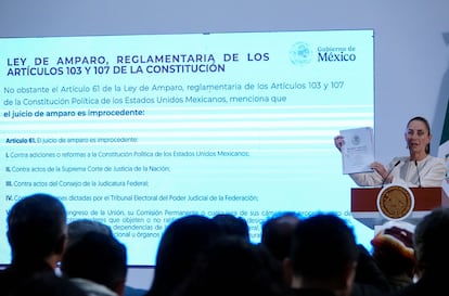 Claudia Sheinbaum habla acerca de la petición de un juicio de amparo para eliminar la declaratorio de la reforma judicial, este martes en Ciudad de México.