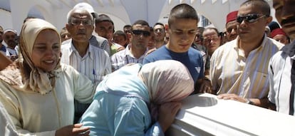 Entierro del bebé Ryan, en Marruecos en 2009.