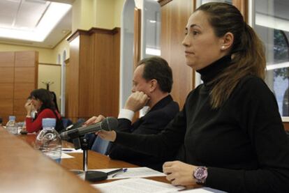 Yolanda Estrada durante el pleno celebrado ayer.