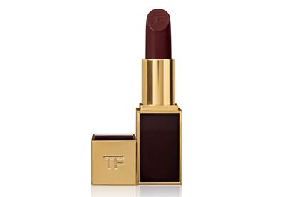 Barra de labios de Tom Ford y cuesta unos 34 euros.