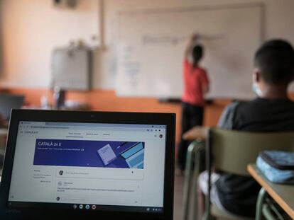 Una clase en un instituto de Santa Coloma de Gramanet.