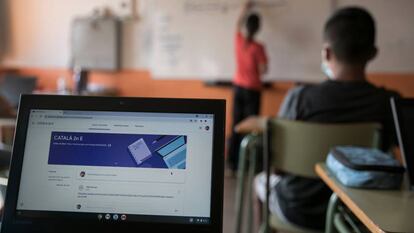 Una clase en un instituto de Santa Coloma de Gramanet.