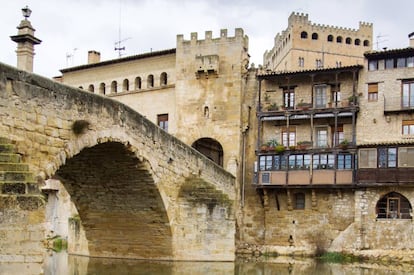 Entrada a la villa medieval de Valderrobres, en la provincia de Teruel.
