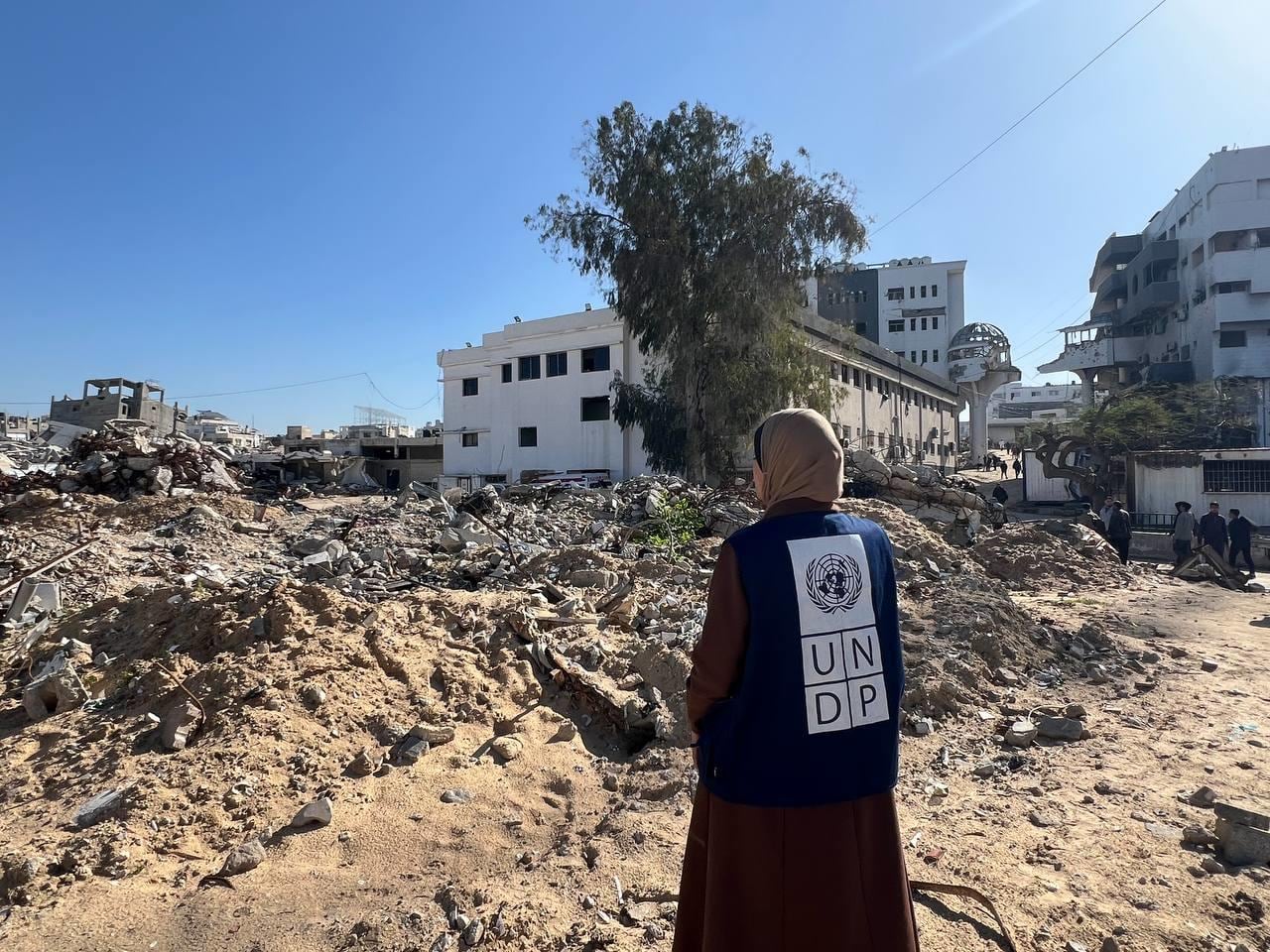 Colombia enseña a Gaza a buscar a sus desaparecidos sin esperar el fin de la guerra
