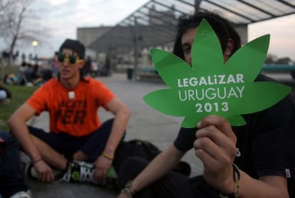 Youngsters wait outside Congress on Wednesday. 