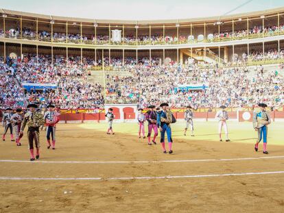 Tarde de toros en la plaza de Alicante.