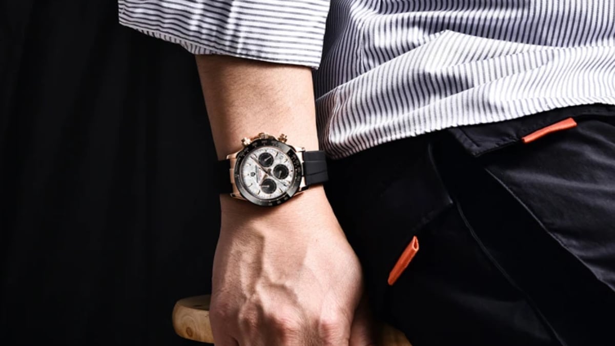 Diseño retro y sofisticado: el reloj que todos los hombres quieren está a un 60% de descuento