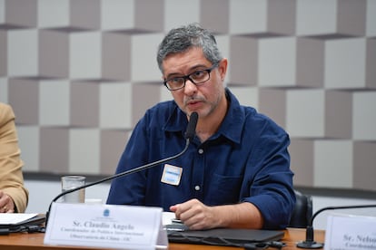 Claudio Angelo durante una mesa sobre cambio climático previa a la cumbre, el 23 de octubre en Brasilia, Brasil.  