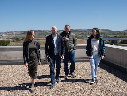 Proyecto del Parque Científico de la Universidad de Valladolid que se está aplicando en investigaciones punteras. De izquierda a derecha: Claudia Torres, David Fuertes, Juan Carlos Antuña y Alejandro García.