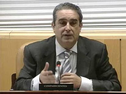 Cano asegura que no hizo espionaje ni contravigilancia en tiempos de Leguina