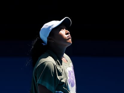 Naomi Osaka, durante un entrenamiento en Melbourne Park.