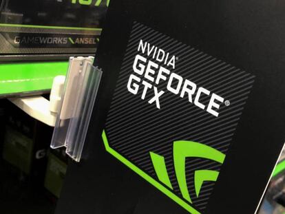 Tarjetas gráficas de Nvidia a la venta en una tiene en San Marcos, California.  