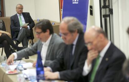 Los candidatos a la presidencia de la Comunidad de Madrid este miércoles. Jesús Fermosel (miembro de la lista de Cristina Cifuentes), Ramón Marcos Allo (UPyD), Ángel Gabilondo (PSOE).