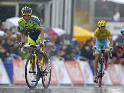 Contador y Nibali, en los &uacute;ltimos metros de la octava etapa, en G&eacute;rardmer.