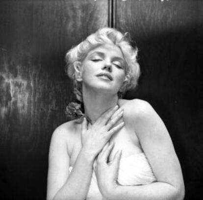 Cecil Beaton se inspiró en el 'Esclavo moribundo' de Miguel Ángel para retratar a Marilyn
