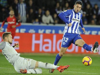 Vaclick hace una entrada a Calleri.