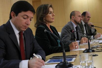 El edil Pedro Calvo; la alcaldesa, Ana Botella; el vicealcalde, Miguel Ángel Villanueva, y el delegado de Seguridad, Antonio de Guindos.