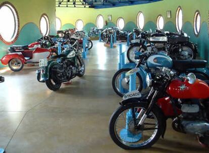 Interior del museo de la moto clásica de Hervás, Cáceres