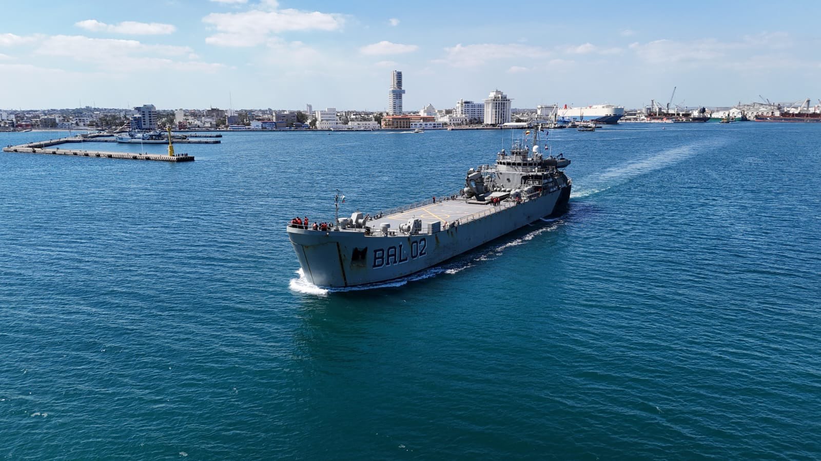 México envía dos buques de la Armada con ayuda humanitaria a Cuba