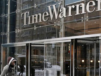 Fachada de la sede de Time Warner en Nueva York