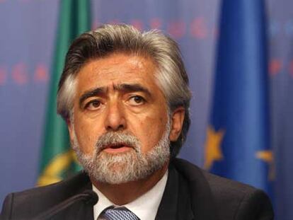 Luís Amado.