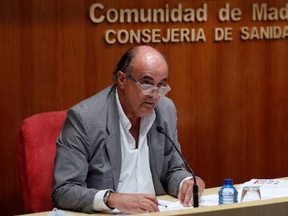 El viceconsejero de Salud Pública y Plan COVID-19 de la Comunidad de Madrid, Antonio Zapatero, en una rueda de prensa en mayo.