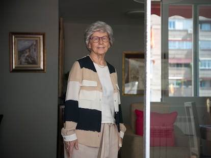 María Castellano, pionera en Medicina forense, primera catedrática de Medicina en España, fotografiada en su casa en Madrid.